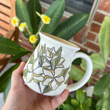 Load image into Gallery viewer, Plumeria Mug